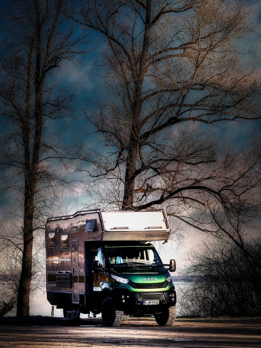 Winnebago Micro Minnie 1700BH camper