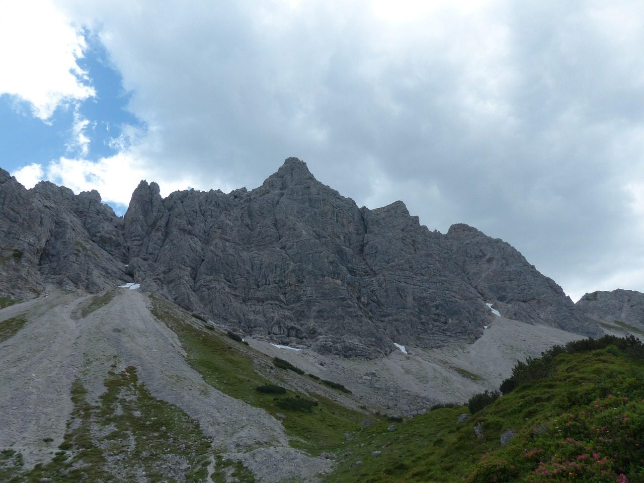 laughing tip, mountain, summit, rock face, climb, via ferrata, via ferrata laugh top north face, via ferrata laugh lace, north face, rubble field, vilsalpseeberge, nature, allgäu alps, tyrol, austria