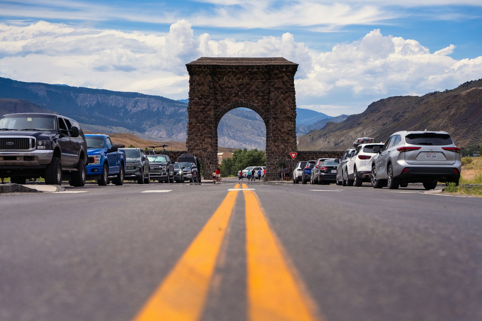 Roosevelt Arch in Yellowstone's Grand Loop road