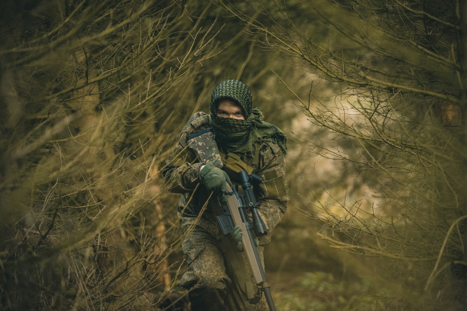 taiki-ishikawa-w6EMxsk8CDA-unsplash Hiker with Professional Surviving Skill