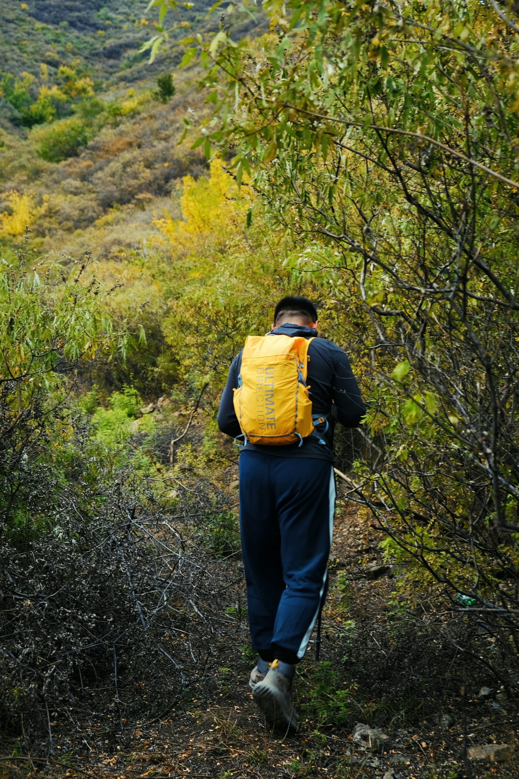 A Person Using Osprey Talon Bag