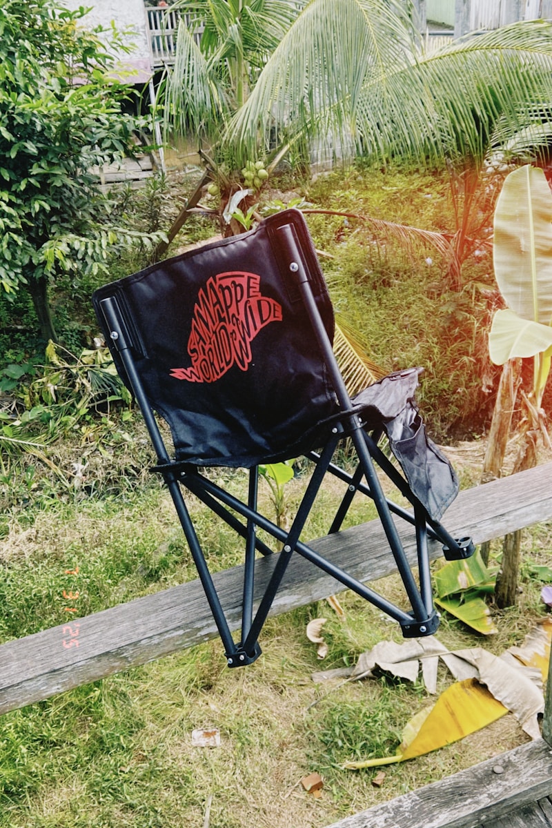 Coleman Oversized Quad Chair With Cooler