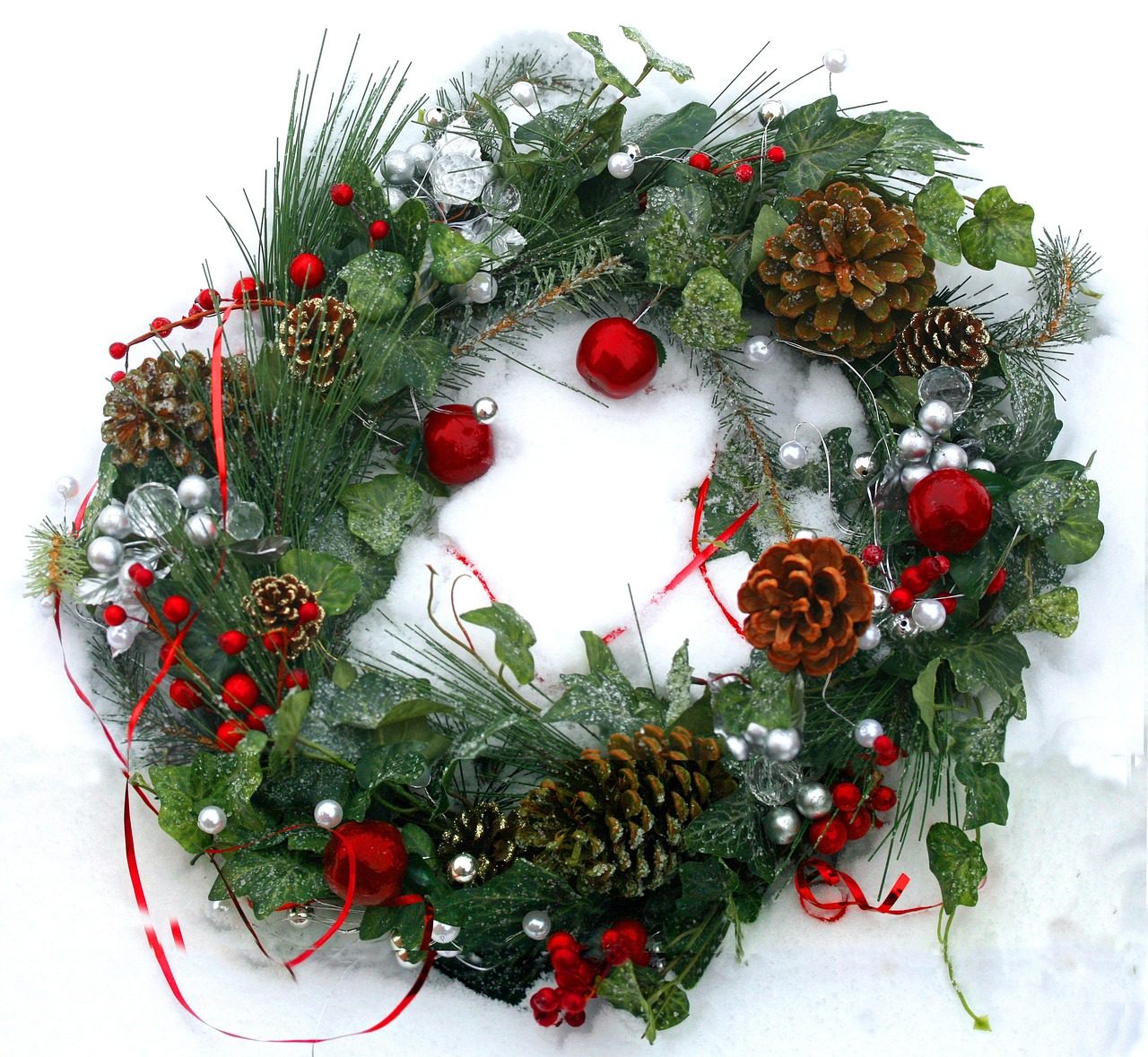 Evergreen Garland for Bushcraft Christmas Decorations