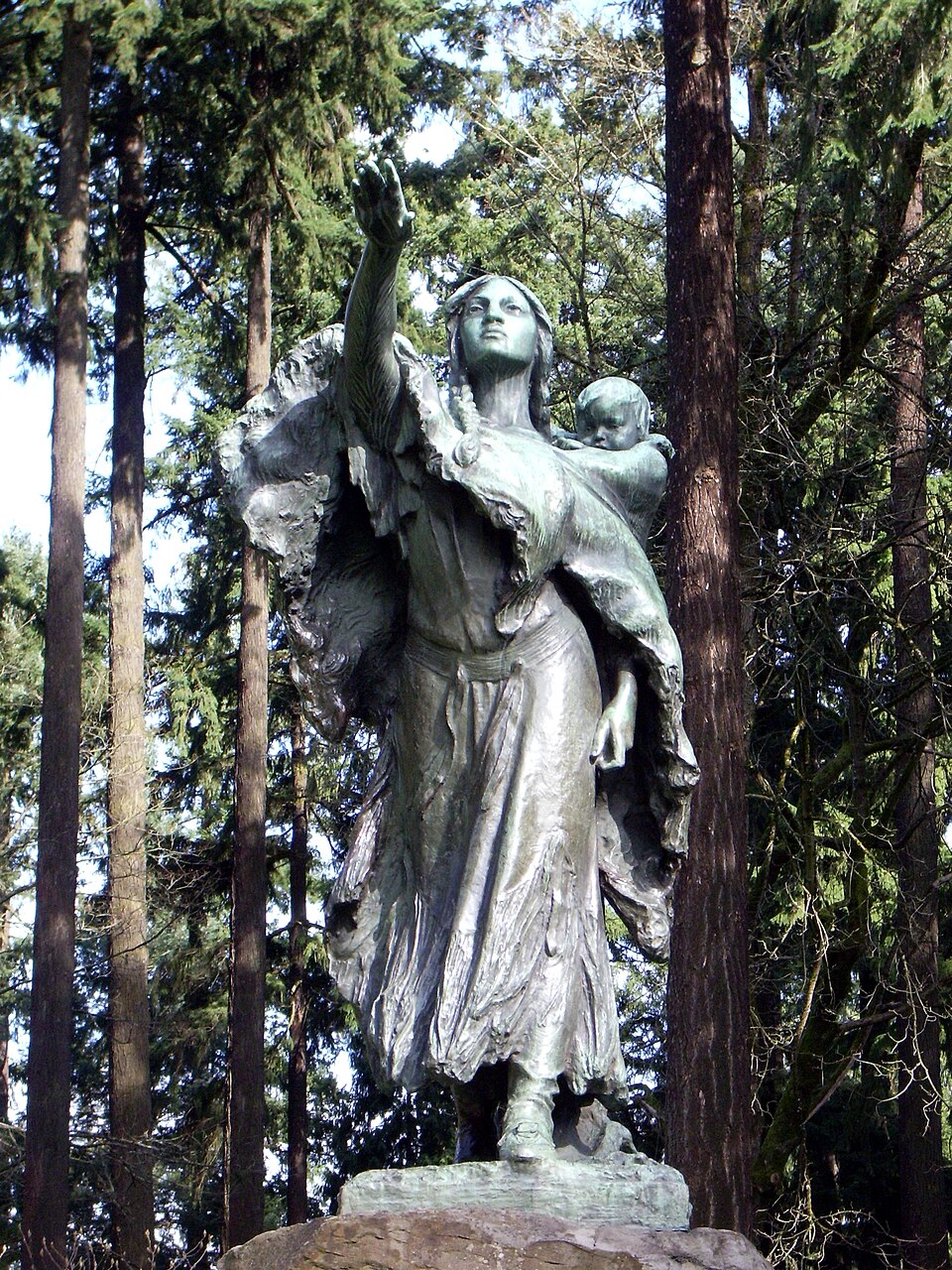 Statue of Sacajawea in w:Washington Park, Portland