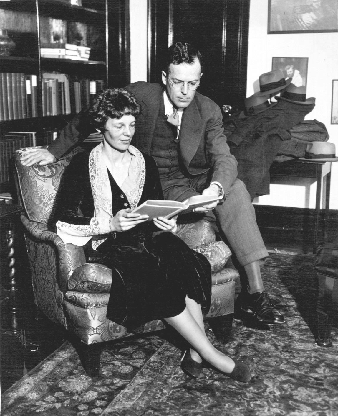 Photo of Amelia Earhart and her husband, George Putnam.