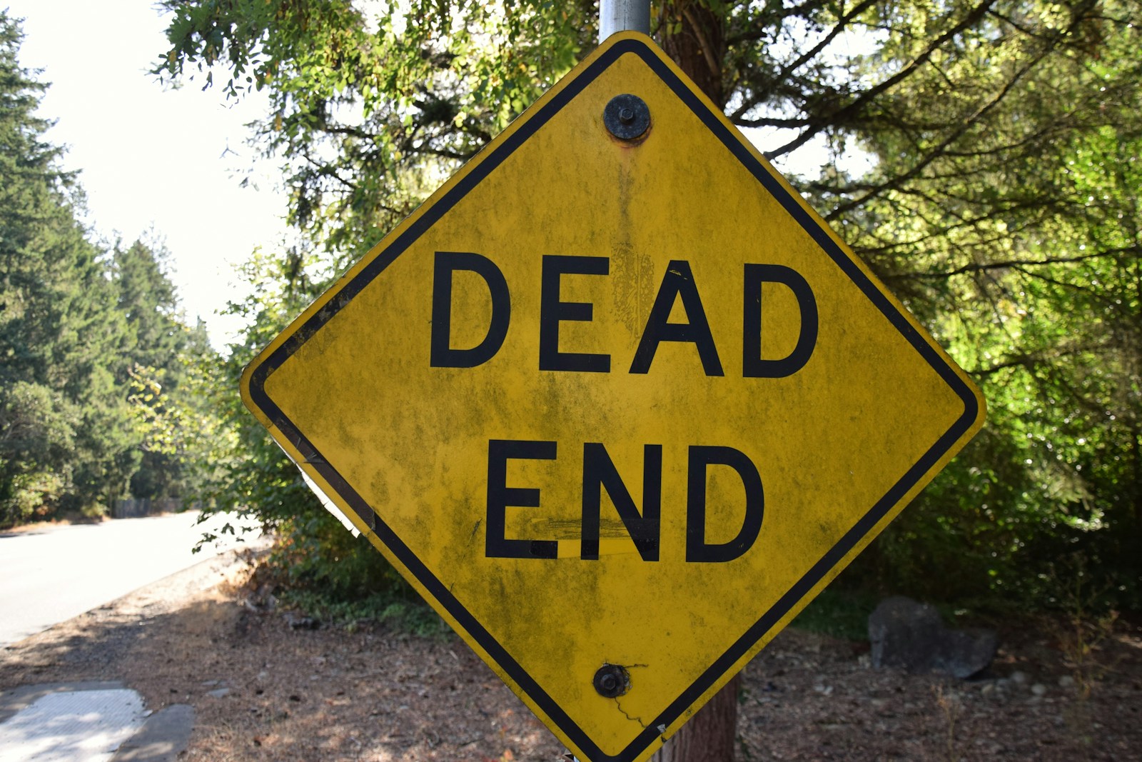 A Yellow Dead End Sign