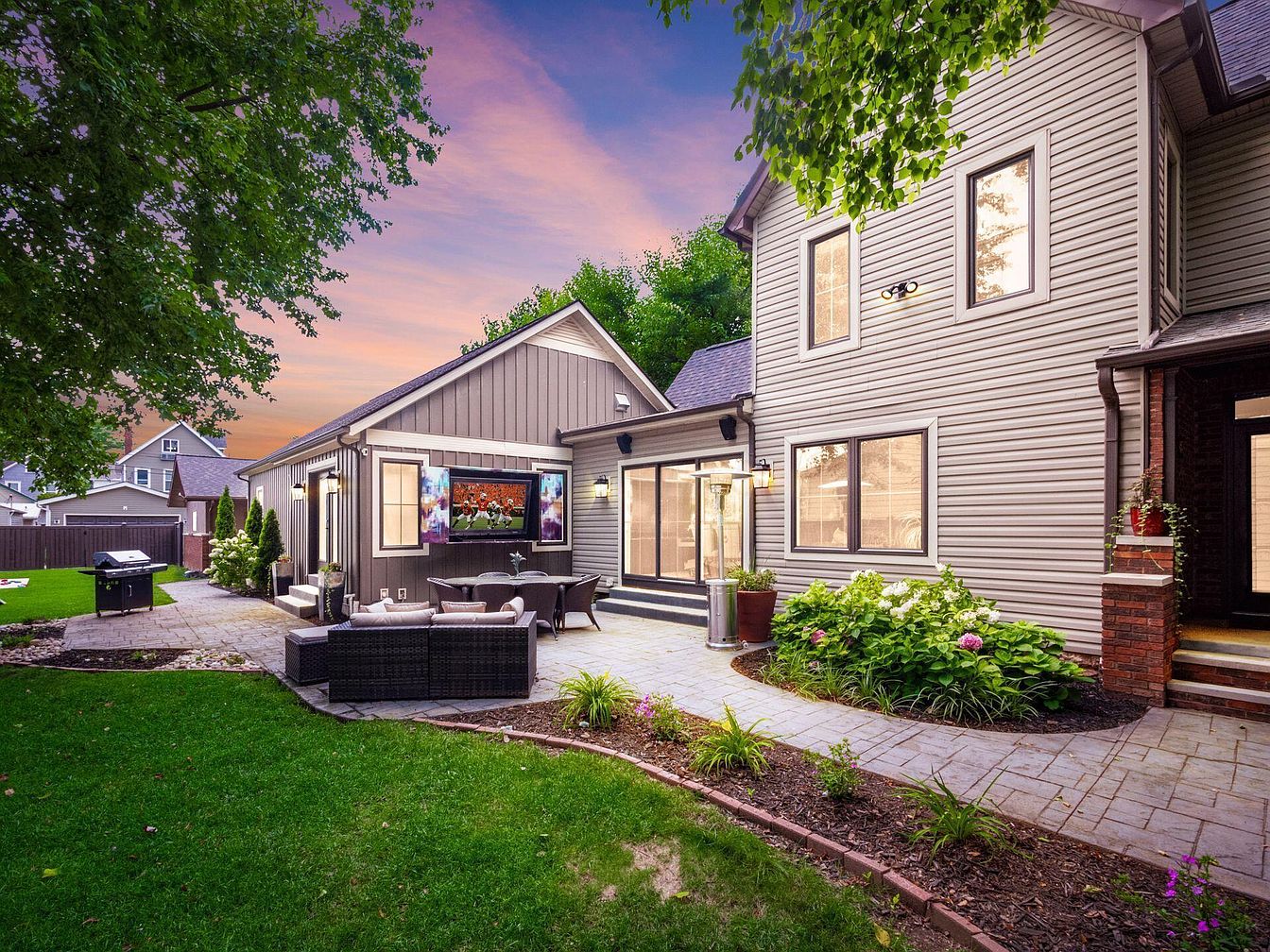 taiki-ishikawa-w6EMxsk8CDA-unsplash