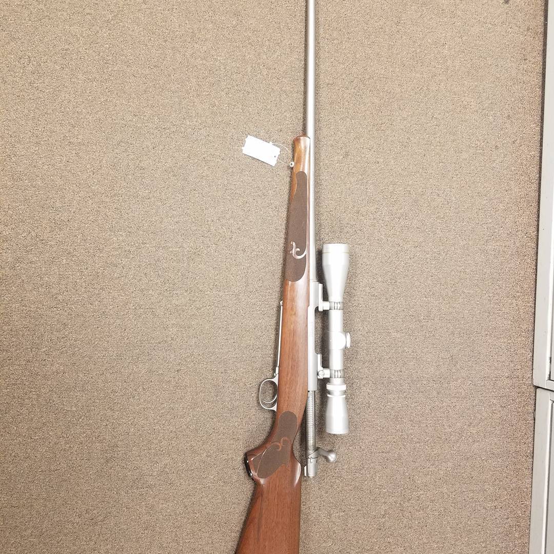 Winchester Model 70 Featherweight