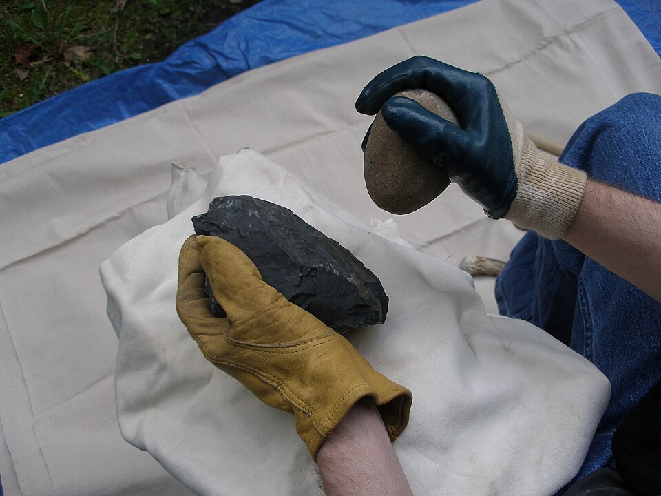 An example of a cobble used as a hammerstone