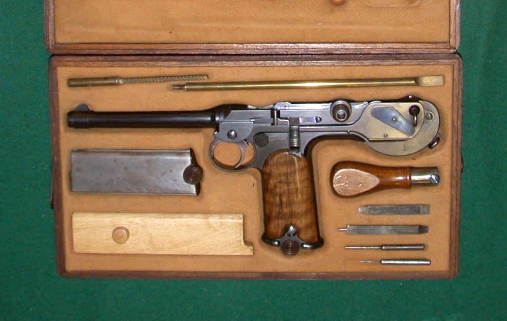 Cased Borchardt C93-Pistol