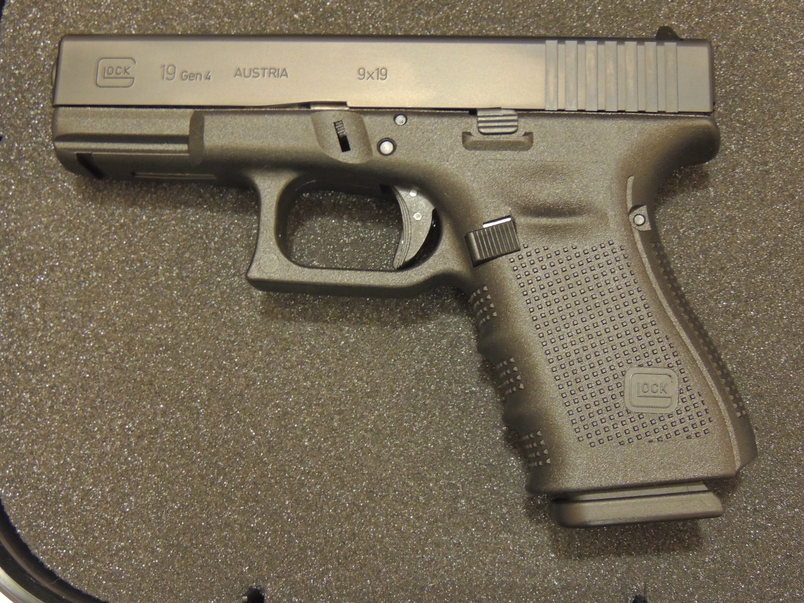 Glock 19 Pistol