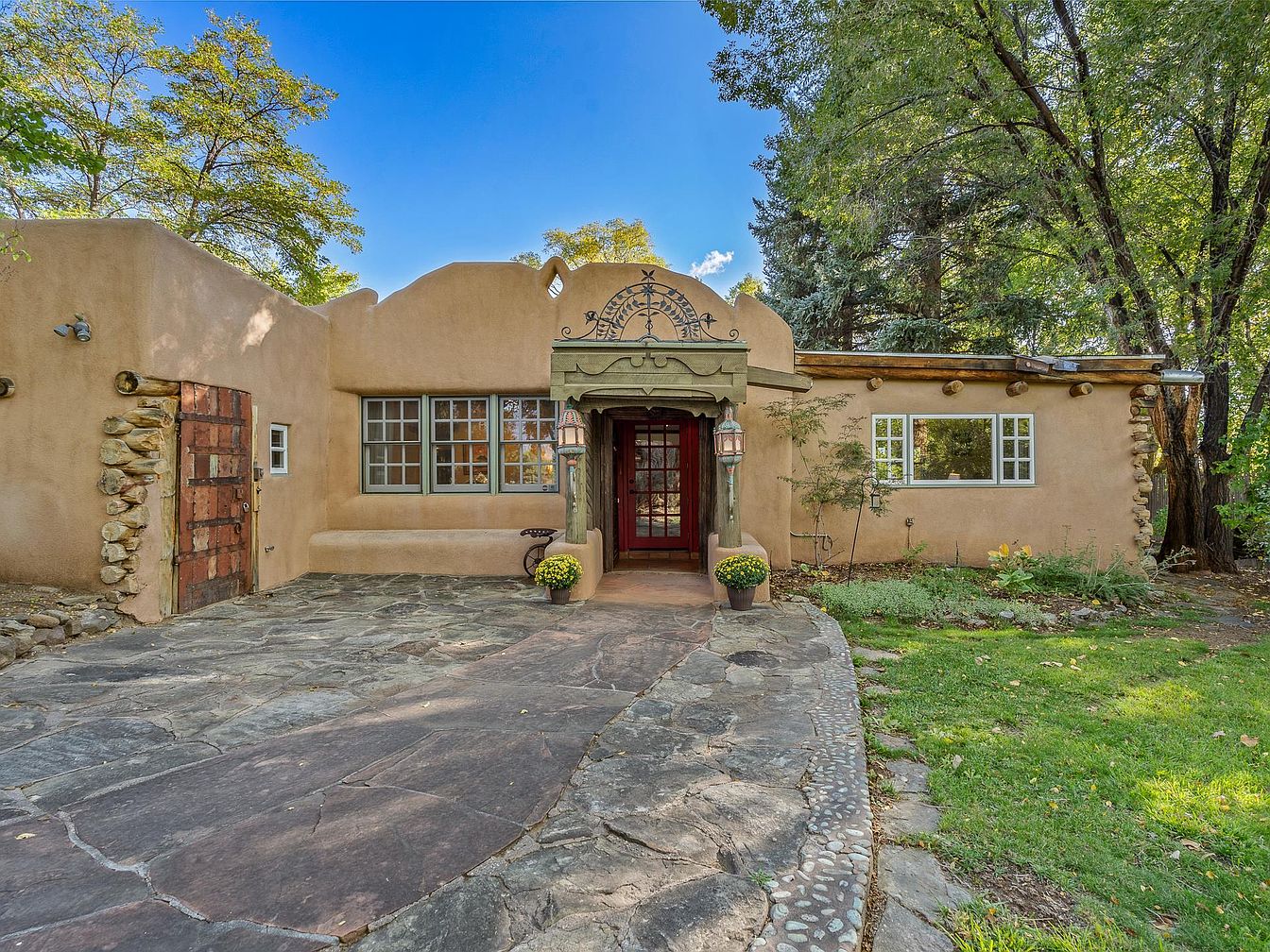 taiki-ishikawa-w6EMxsk8CDA-unsplash