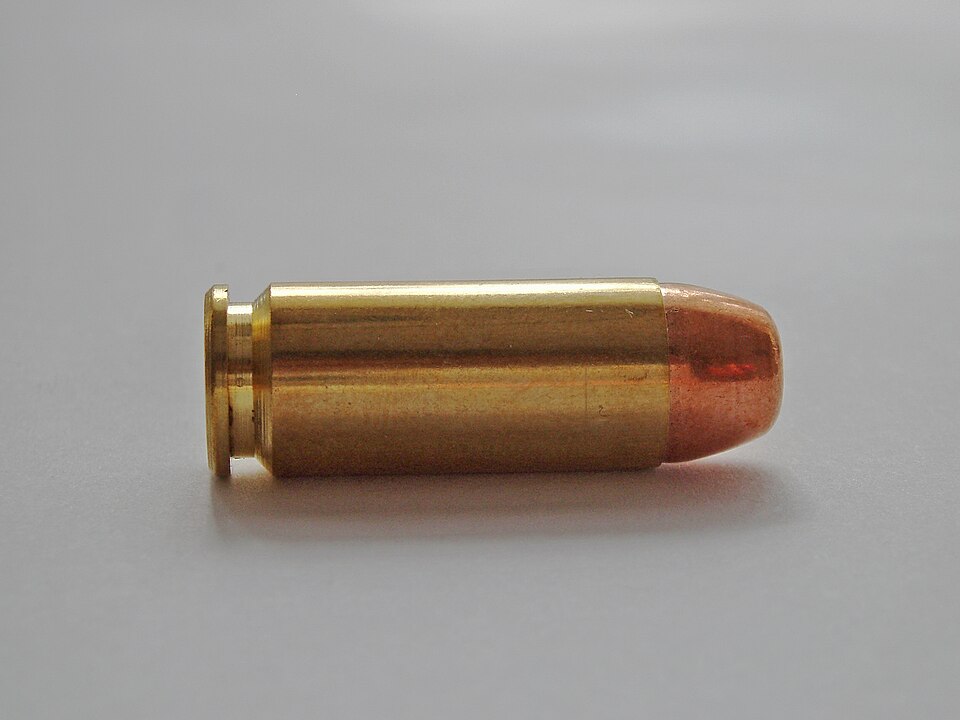 10MM AUTO pistol cartrdige. FMJ bullet.