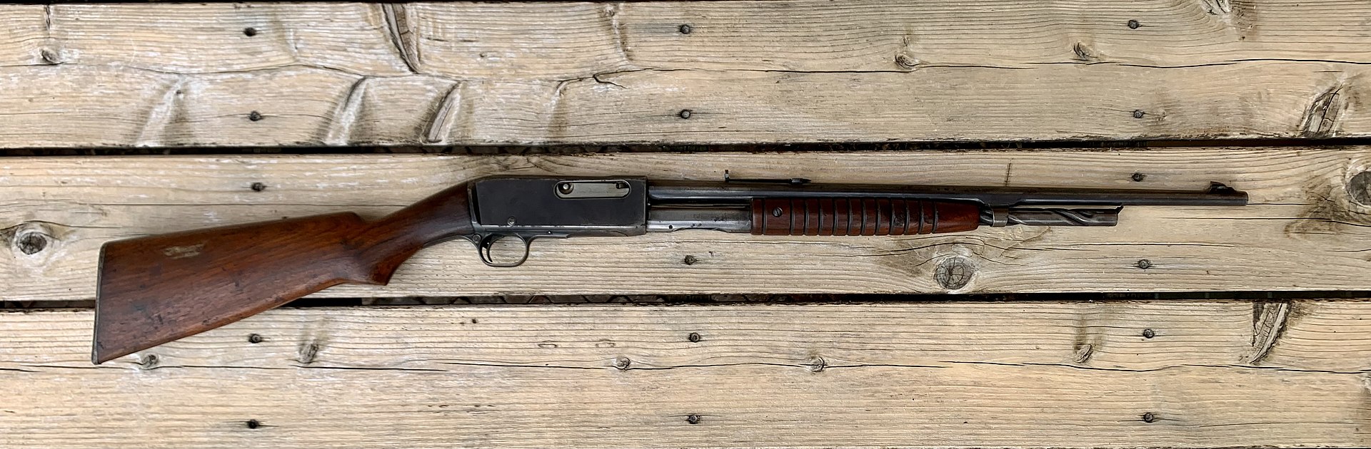 Remington Model 14 Slide-Action Rifle in .25 REM, date of manufacture 1914. Viewed from the right side.

