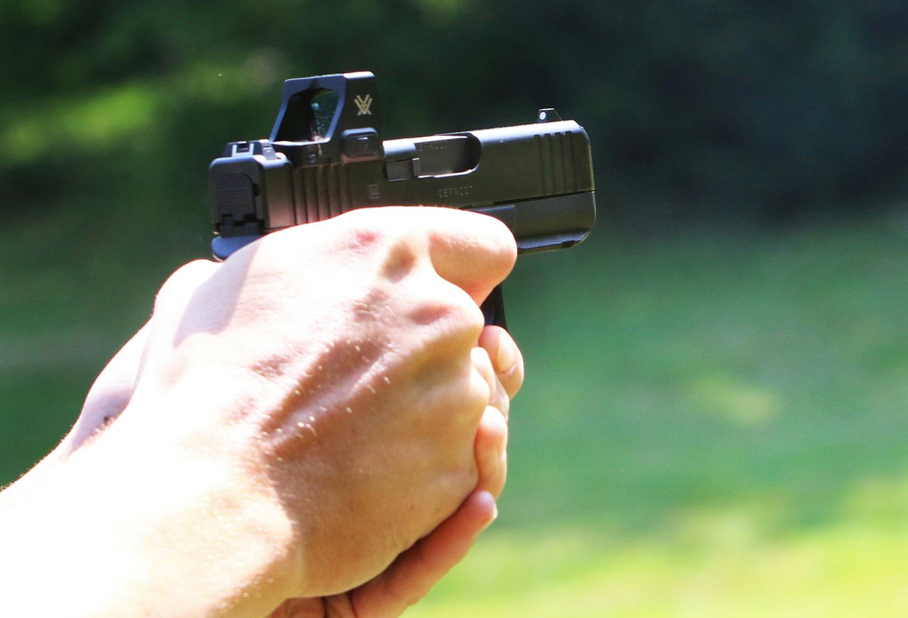 High-Visibility Fiber-Optic Front Sight