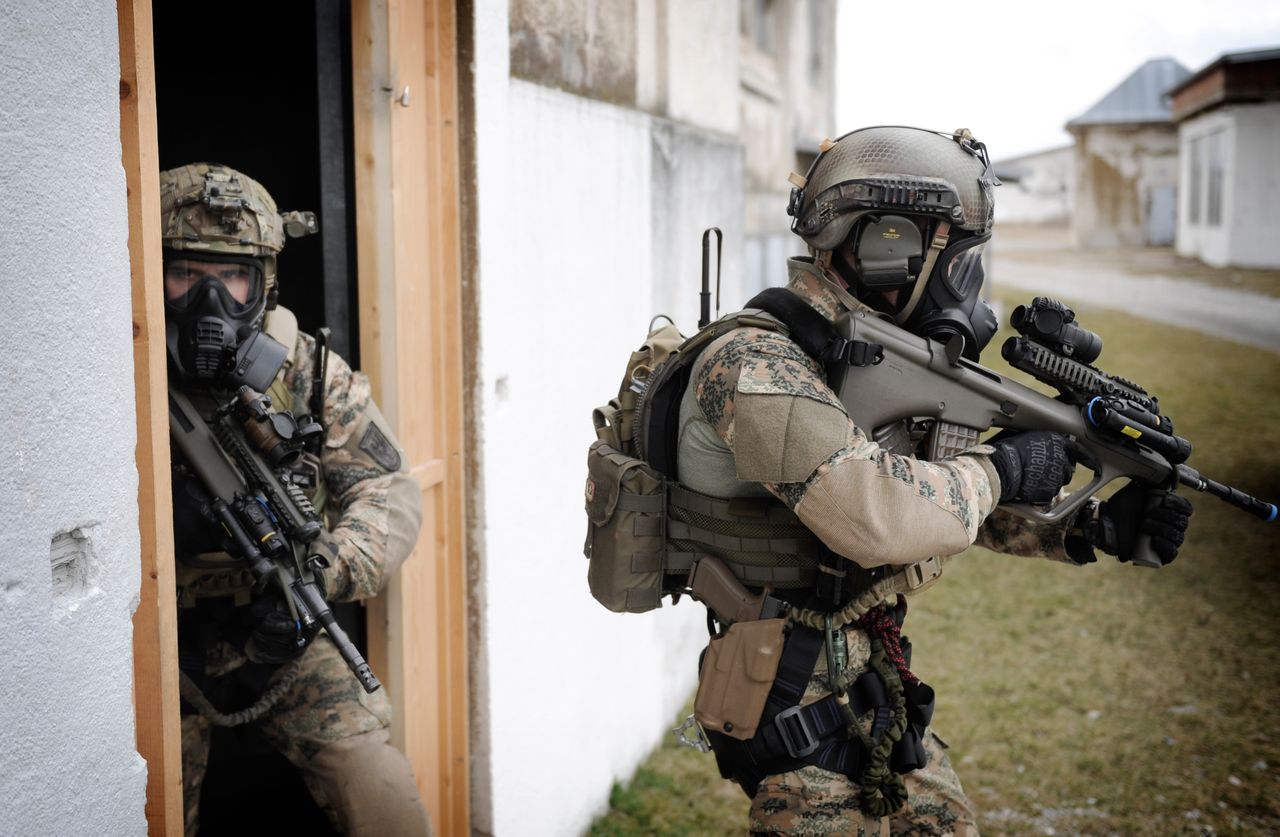Steyr AUG