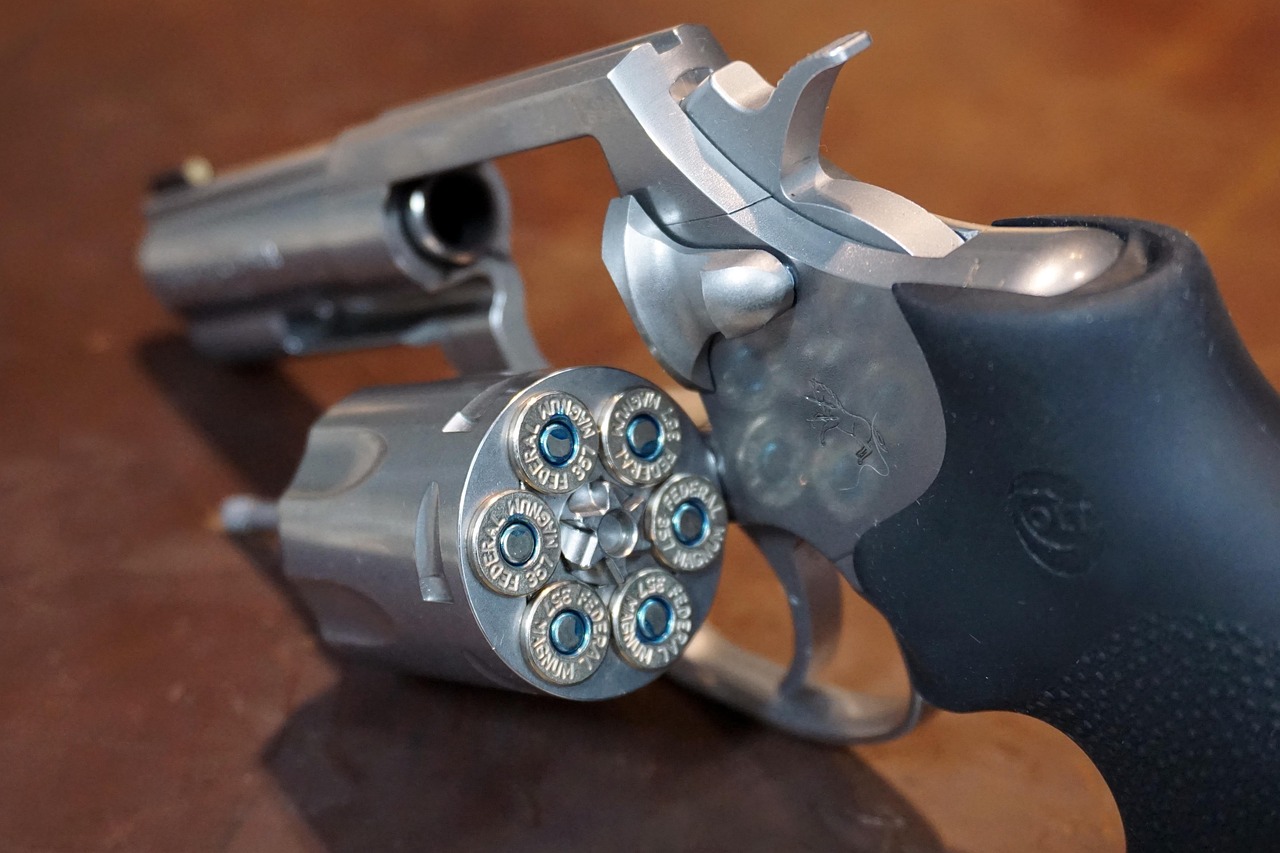 It Turns Cylinder Tradition Into a Talking Point