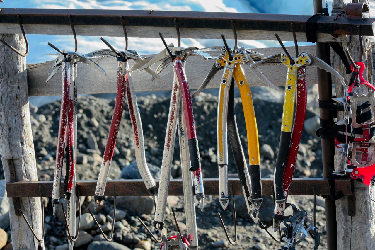 Vertical Jig and Spinnerbait Racks